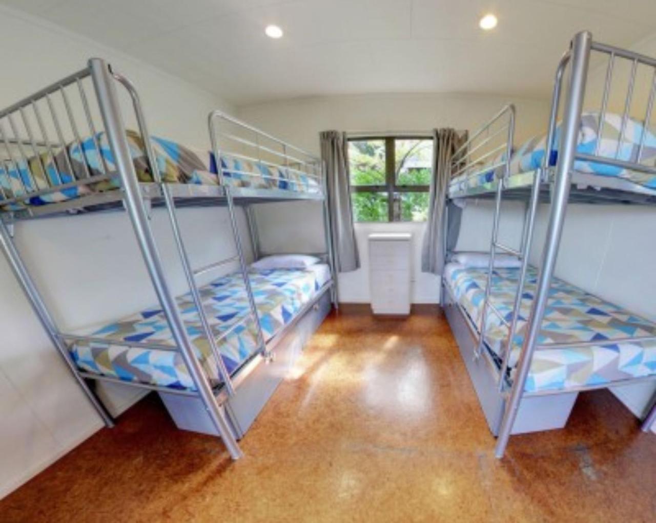 Russell Top 10 Holiday Park Quarto foto